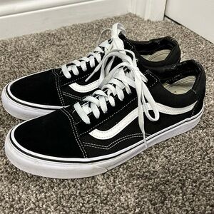 Vans Black and White Unisex Sneakers Men Size 9.5 / Womens size 11